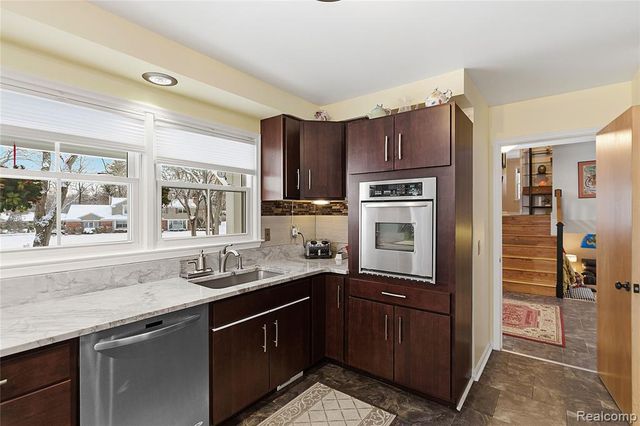 3873 Top View Court, Bloomfield Village, MI 48304