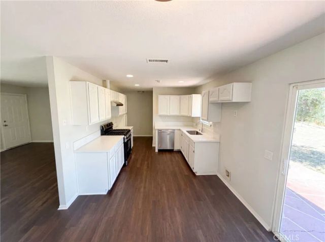 215 Laurel, Hemet, CA 92544