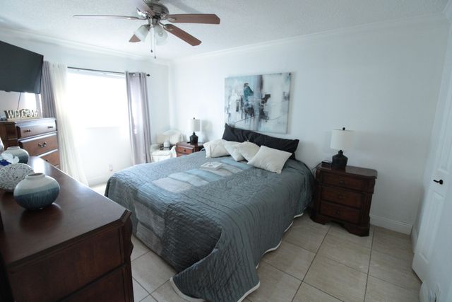5300 WASHINGTON Street P236, Hollywood, FL 33021