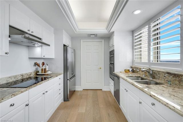 7117 Pelican Bay BLVD # 1607, Naples, FL 34108