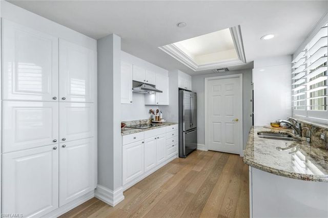 7117 Pelican Bay BLVD # 1607, Naples, FL 34108