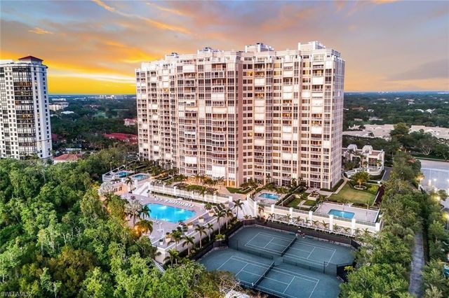 7117 Pelican Bay BLVD # 1607, Naples, FL 34108