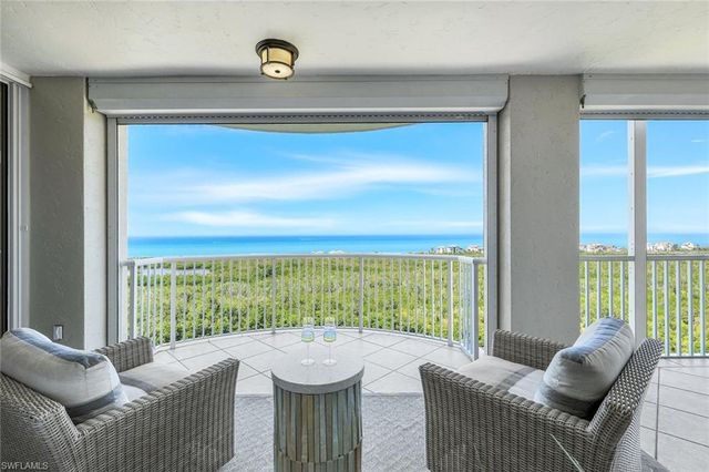 7117 Pelican Bay BLVD # 1607, Naples, FL 34108