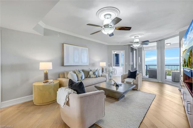 7117 Pelican Bay BLVD # 1607, Naples, FL 34108