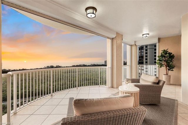 7117 Pelican Bay BLVD # 1607, Naples, FL 34108