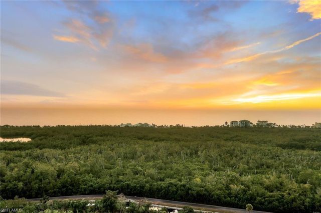 7117 Pelican Bay BLVD # 1607, Naples, FL 34108