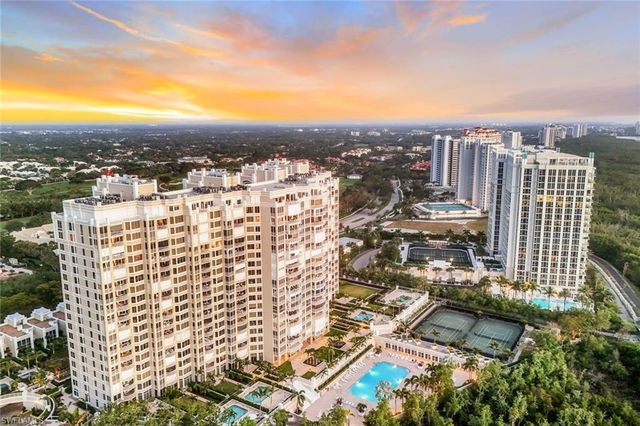 7117 Pelican Bay BLVD # 1607, Naples, FL 34108