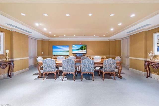 7117 Pelican Bay BLVD # 1607, Naples, FL 34108