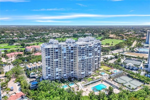 7117 Pelican Bay BLVD # 1607, Naples, FL 34108