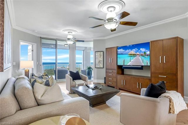 7117 Pelican Bay BLVD # 1607, Naples, FL 34108