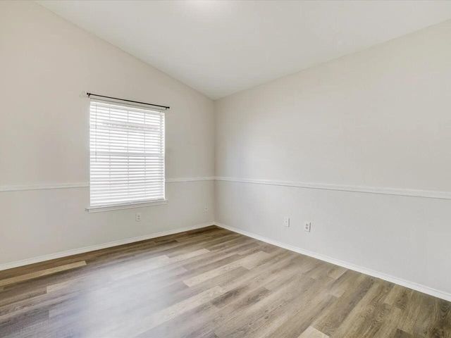 521 Chasewood Drive, Grapevine, TX 76051