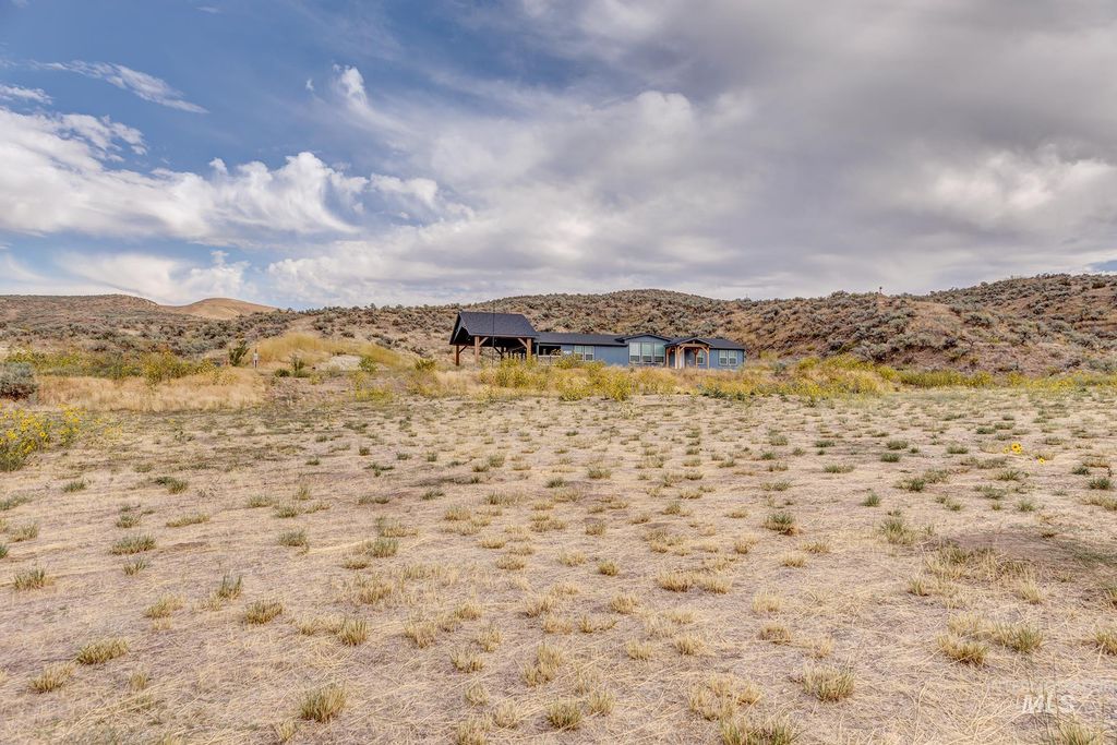1587 Gentry Ln, Weiser, ID 83672