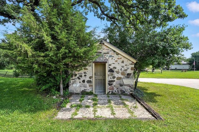 S75W35621 Wilton ROAD, Eagle, WI 53119