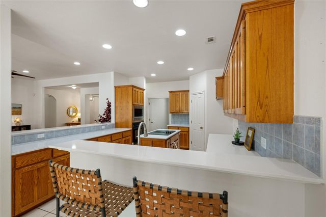 1211 Quail Ridge DR, Dripping Springs, TX 78620