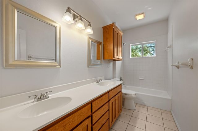 1211 Quail Ridge DR, Dripping Springs, TX 78620