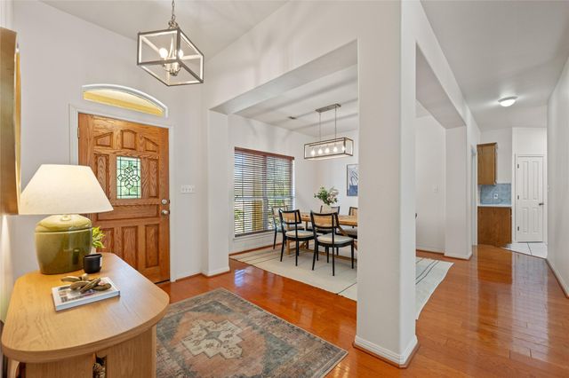 1211 Quail Ridge DR, Dripping Springs, TX 78620