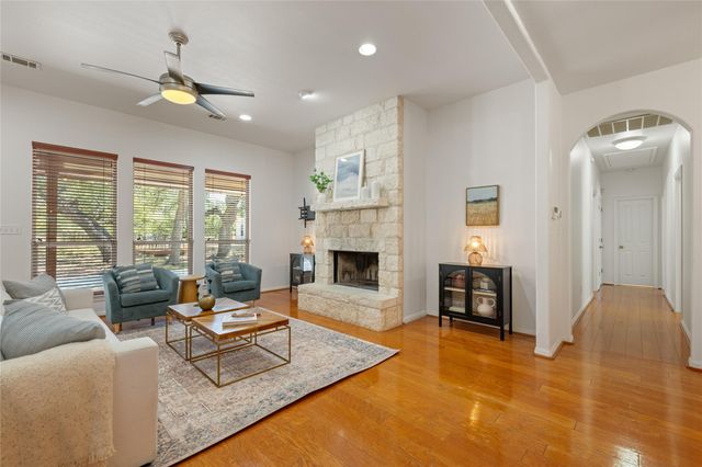 1211 Quail Ridge DR, Dripping Springs, TX 78620
