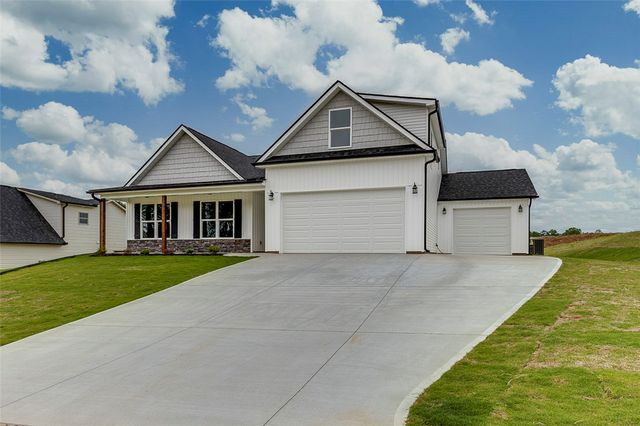 112 Walters Way, Pickens, SC 29671