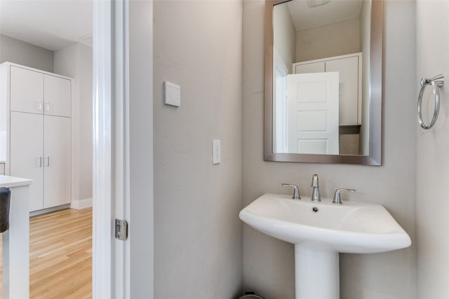 1932 Landon Lane, Dallas, TX 75204