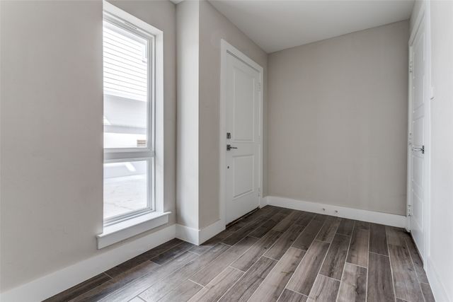 1932 Landon Lane, Dallas, TX 75204
