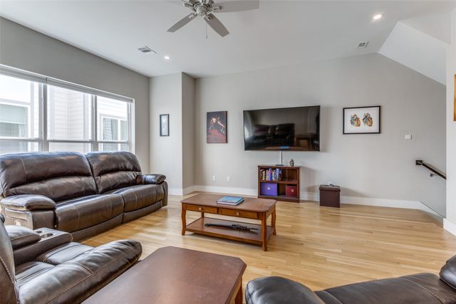 1932 Landon Lane, Dallas, TX 75204