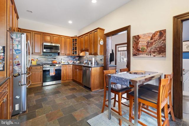 328 N 39TH ST, Philadelphia, PA 19104