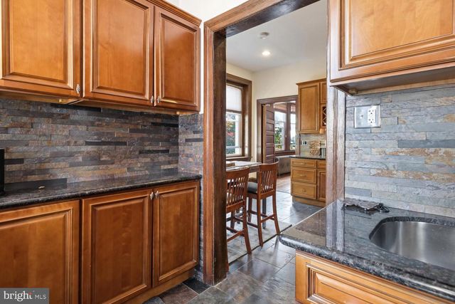 328 N 39TH ST, Philadelphia, PA 19104