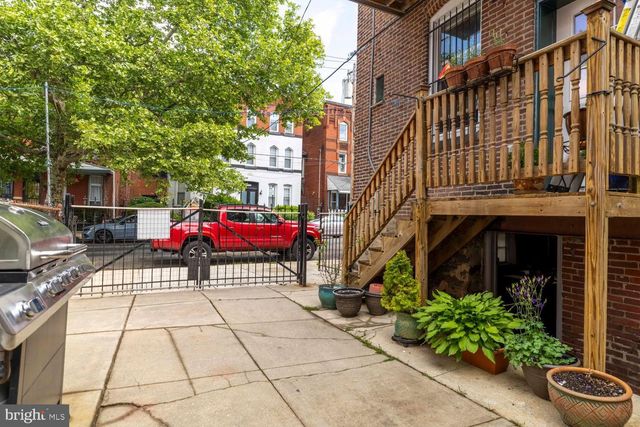 328 N 39TH ST, Philadelphia, PA 19104