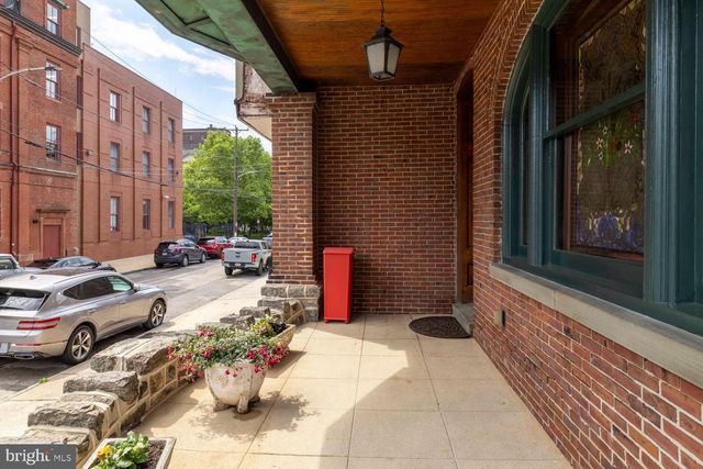 328 N 39TH ST, Philadelphia, PA 19104