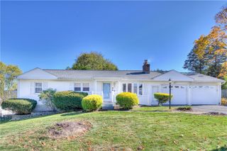 16 Randall Street, Smithfield, RI 02828