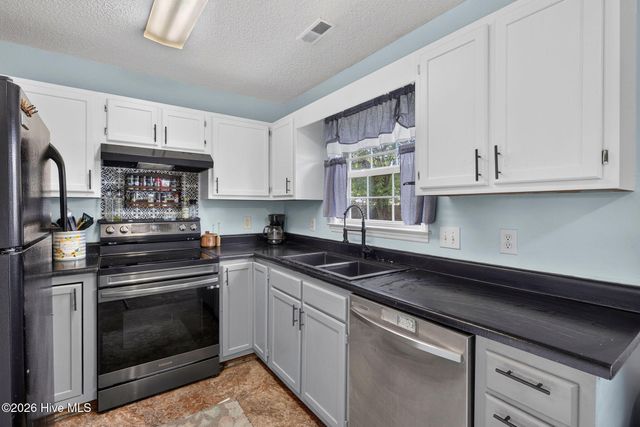 2528 Bradfield Court, Wilmington, NC 28411