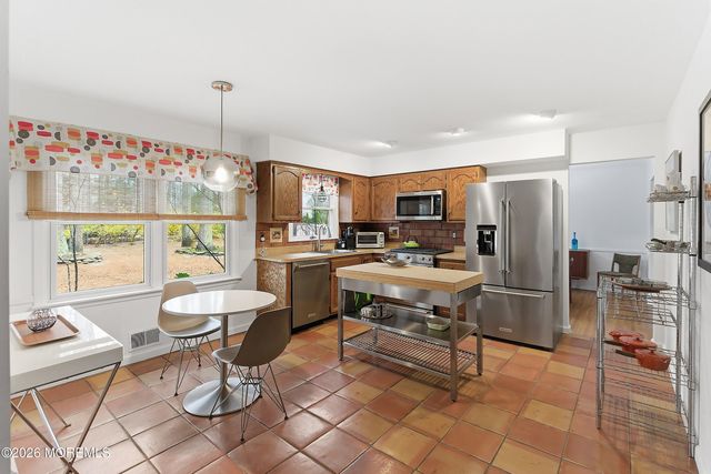 266 Union Hill Road, Manalapan, NJ 07726