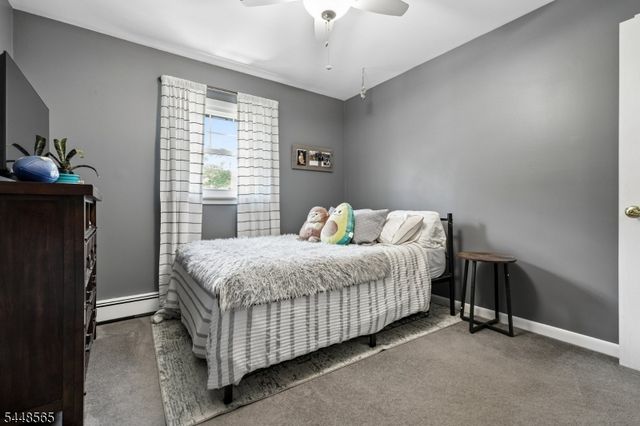 3 Ford Ave, Hopatcong Boro, NJ 07843