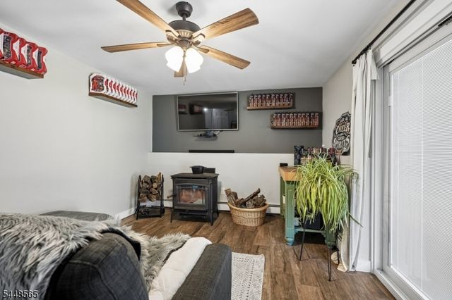 3 Ford Ave, Hopatcong Boro, NJ 07843