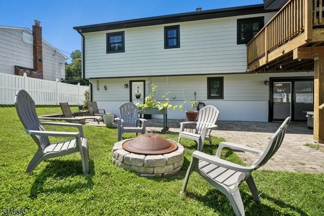 3 Ford Ave, Hopatcong Boro, NJ 07843