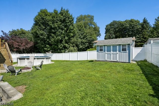 3 Ford Ave, Hopatcong Boro, NJ 07843