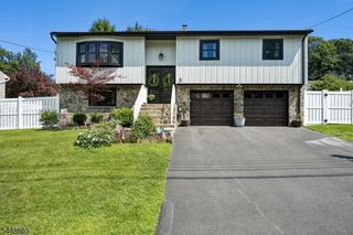 3 Ford Ave, Hopatcong Boro, NJ 07843