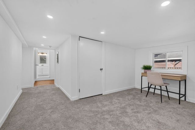 16 Norton Street, Derry, NH 03038