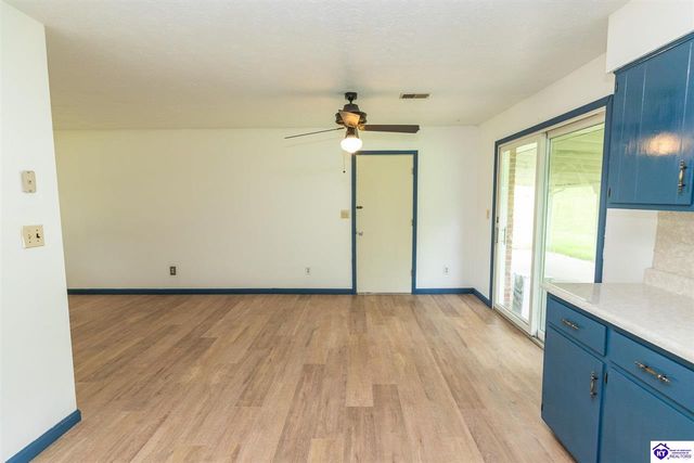 558 Pearman Avenue, Radcliff, KY 40160