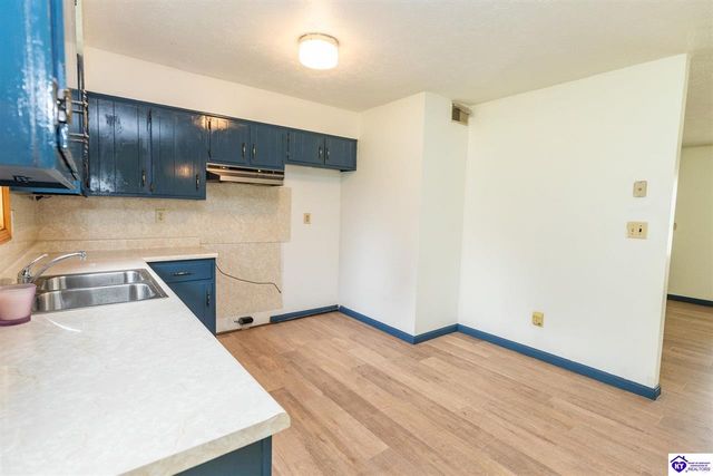 558 Pearman Avenue, Radcliff, KY 40160