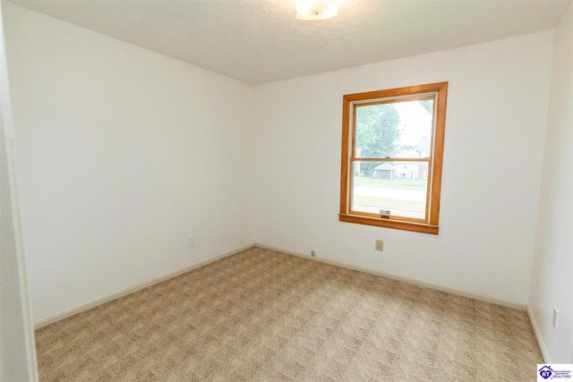 558 Pearman Avenue, Radcliff, KY 40160