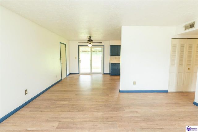 558 Pearman Avenue, Radcliff, KY 40160