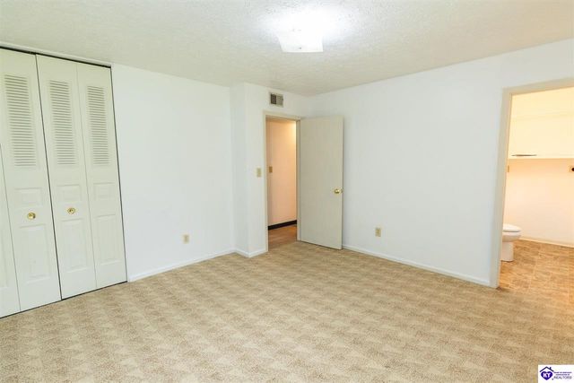 558 Pearman Avenue, Radcliff, KY 40160