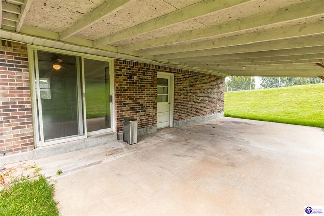 558 Pearman Avenue, Radcliff, KY 40160