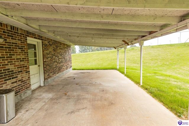 558 Pearman Avenue, Radcliff, KY 40160