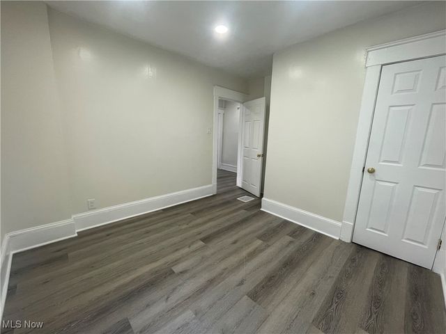 10404 South Boulevard, Cleveland, OH 44108