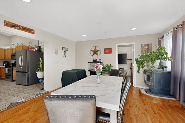 7719 San Augustine Street NW, Albuquerque, NM 87120