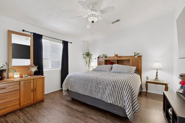 7719 San Augustine Street NW, Albuquerque, NM 87120