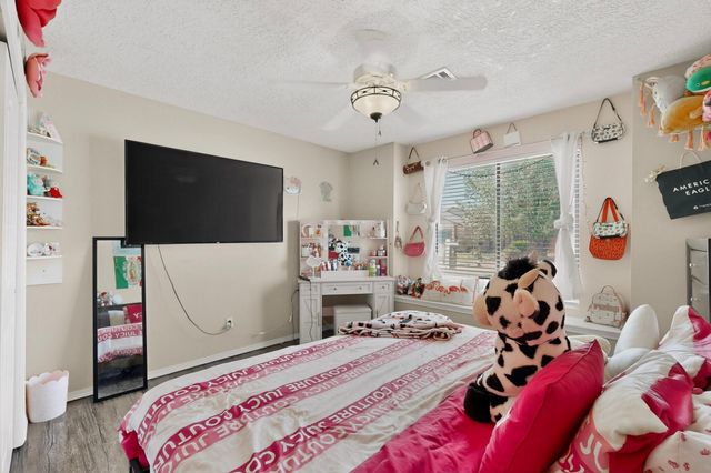 7719 San Augustine Street NW, Albuquerque, NM 87120