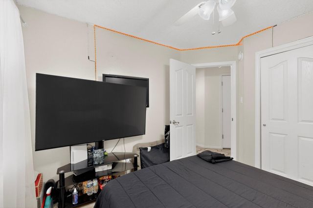 7719 San Augustine Street NW, Albuquerque, NM 87120